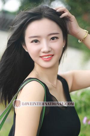 202346 - Vicky Age: 27 - China