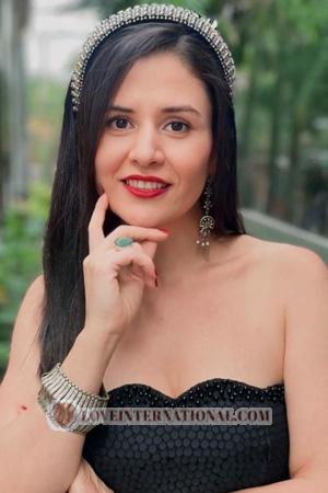 221698 - Diana Age: 42 - Colombia